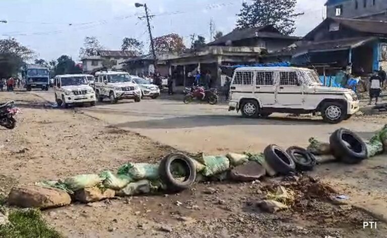 arju8vto_manipur-violence-pti_625x300_24_May_23.jpg